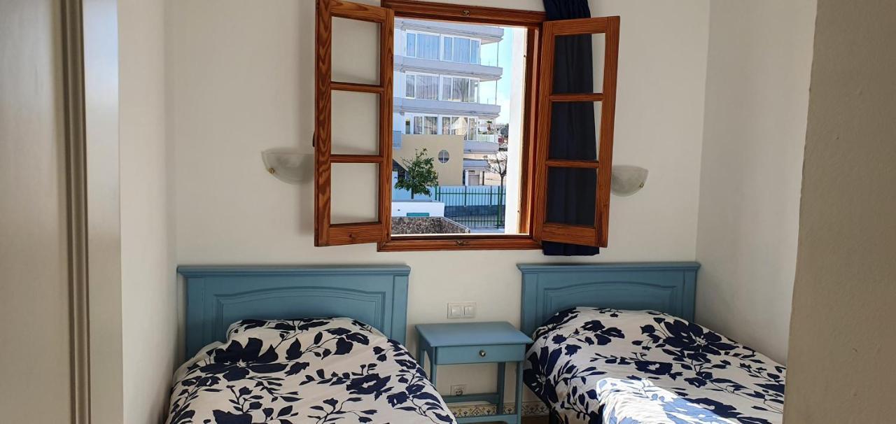 Barber Brisas Apartment *